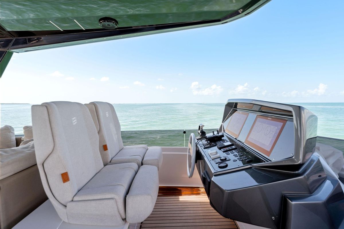 2023 Ferretti Yachts 78 