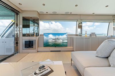 Yacht
