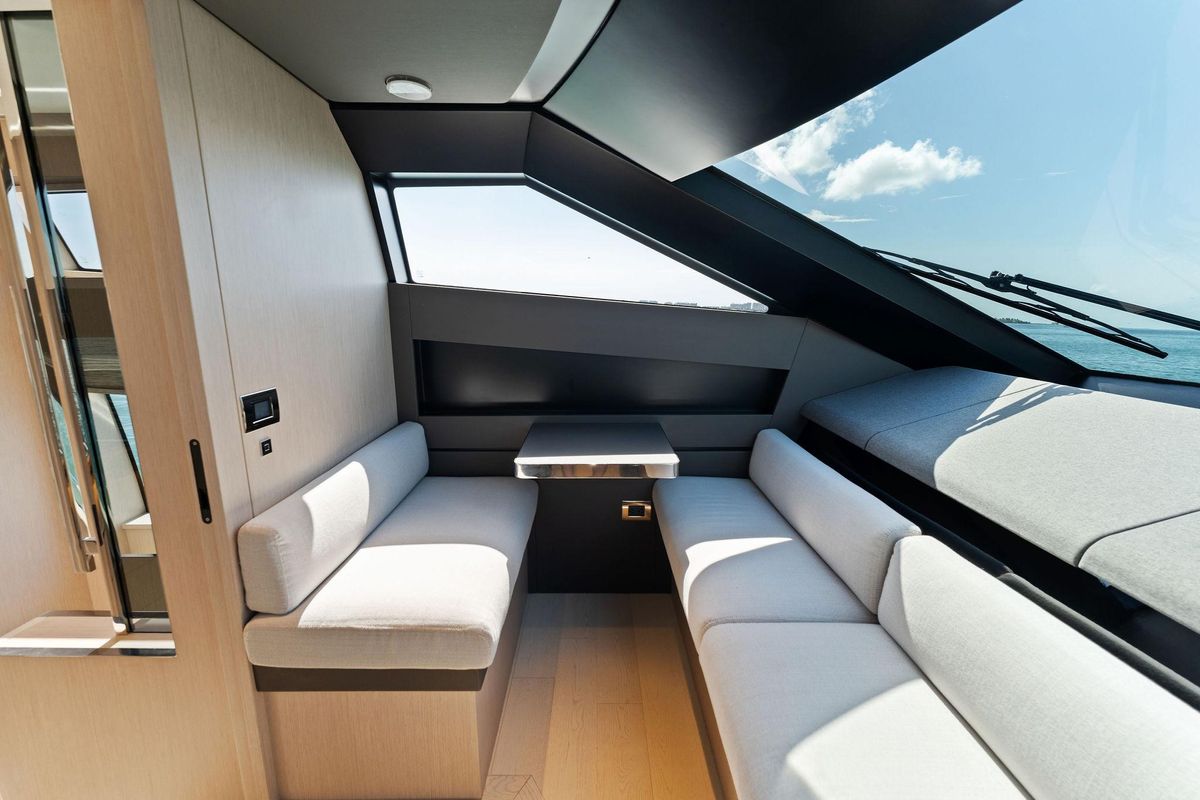2023 Ferretti Yachts 78 