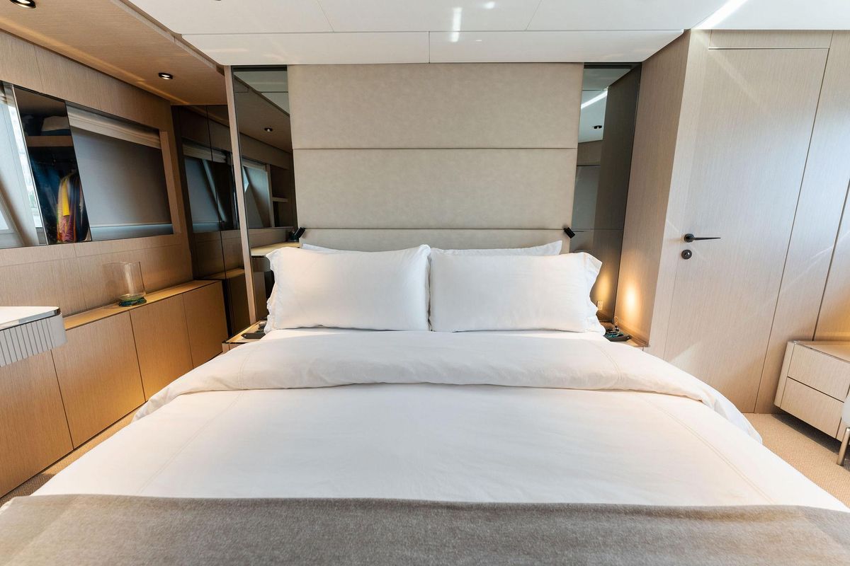 2023 Ferretti Yachts 78 