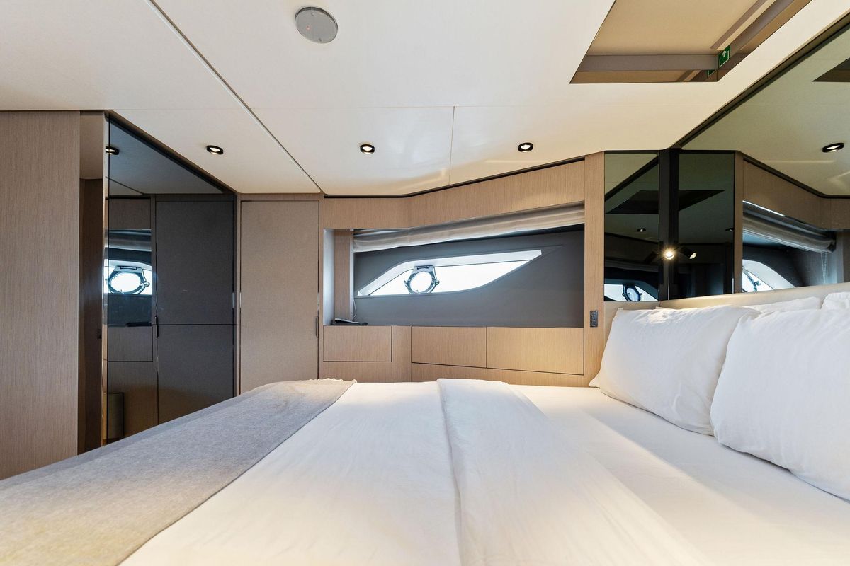 2023 Ferretti Yachts 78 