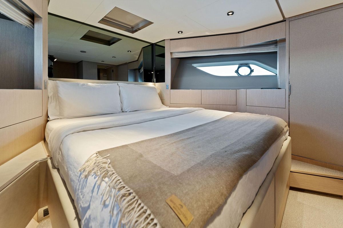 2023 Ferretti Yachts 78 