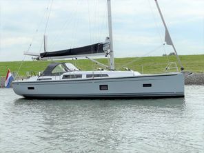 Hanse 388