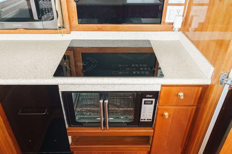 Aloha Yacht Photos Pics 