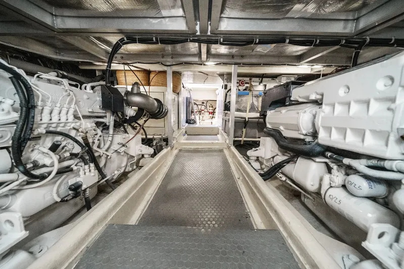 Aloha Yacht Photos Pics 