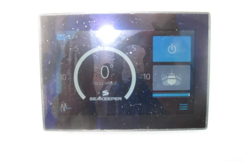  Yacht Photos Pics Display screen of 2024 SeaVee 370z showing Seakeeper roll angle at 0 degrees.
