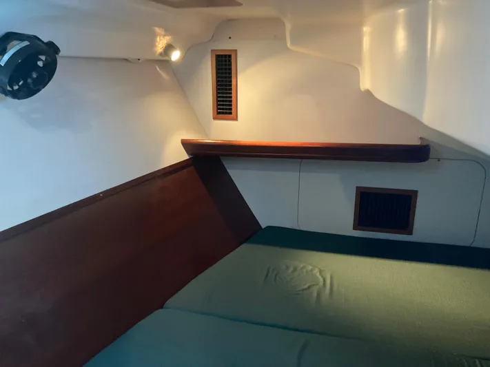 Zephyr Yacht Photos Pics 