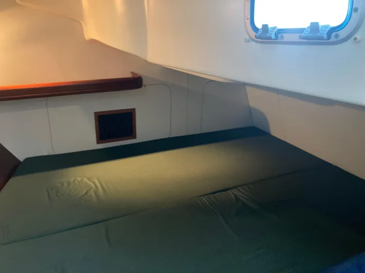 Zephyr Yacht Photos Pics 