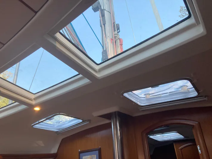 Zephyr Yacht Photos Pics 