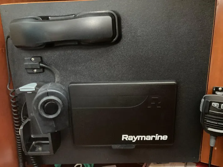 Zephyr Yacht Photos Pics 