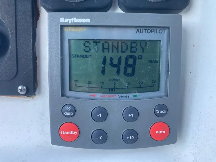 Zephyr Yacht Photos Pics 