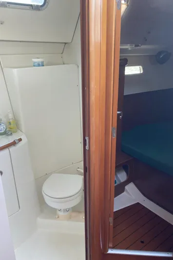 Zephyr Yacht Photos Pics 