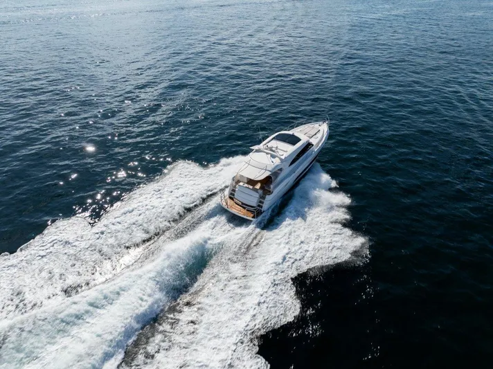 Riviera 5400 Sports Yacht Yacht Photos Pics 