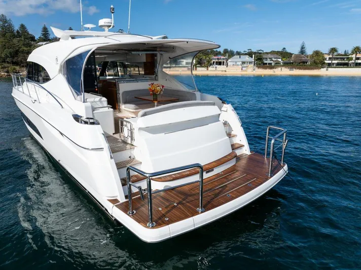 Riviera 5400 Sports Yacht Yacht Photos Pics 