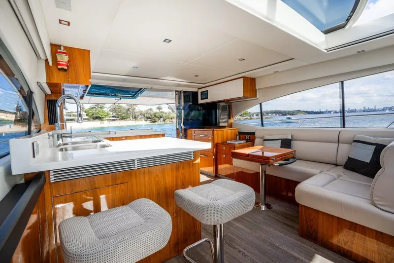 Riviera 5400 Sports Yacht Yacht Photos Pics 
