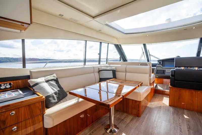 Riviera 5400 Sports Yacht Yacht Photos Pics 