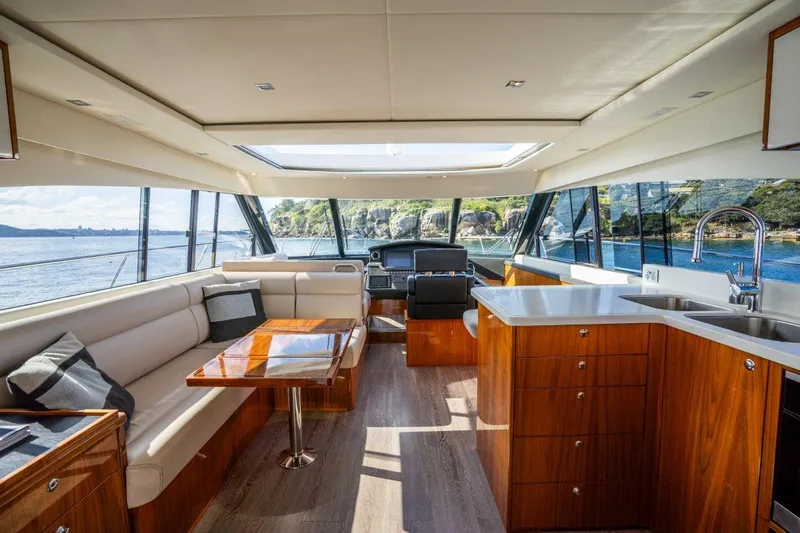 Riviera 5400 Sports Yacht Yacht Photos Pics 
