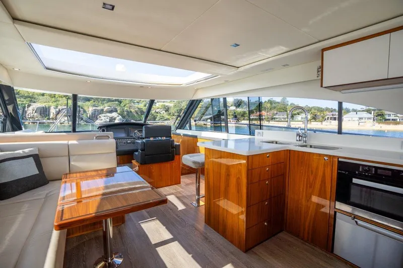 Riviera 5400 Sports Yacht Yacht Photos Pics 