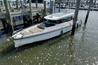 2022 Axopar 37 XC CROSS CABIN