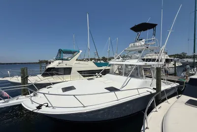 Luhrs 38 Open