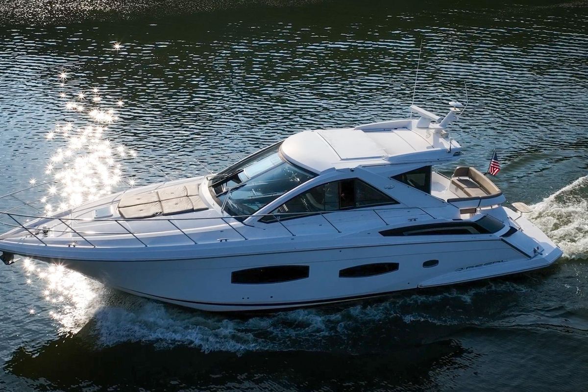 2015 Regal 53 