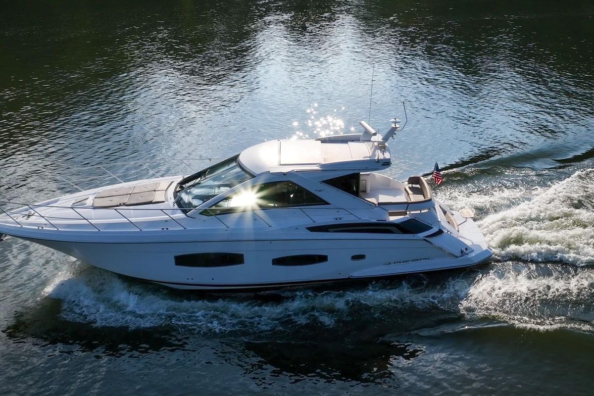 2015 Regal 53 