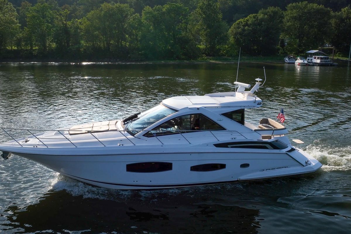 2015 Regal 53 