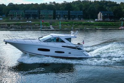 Yacht
