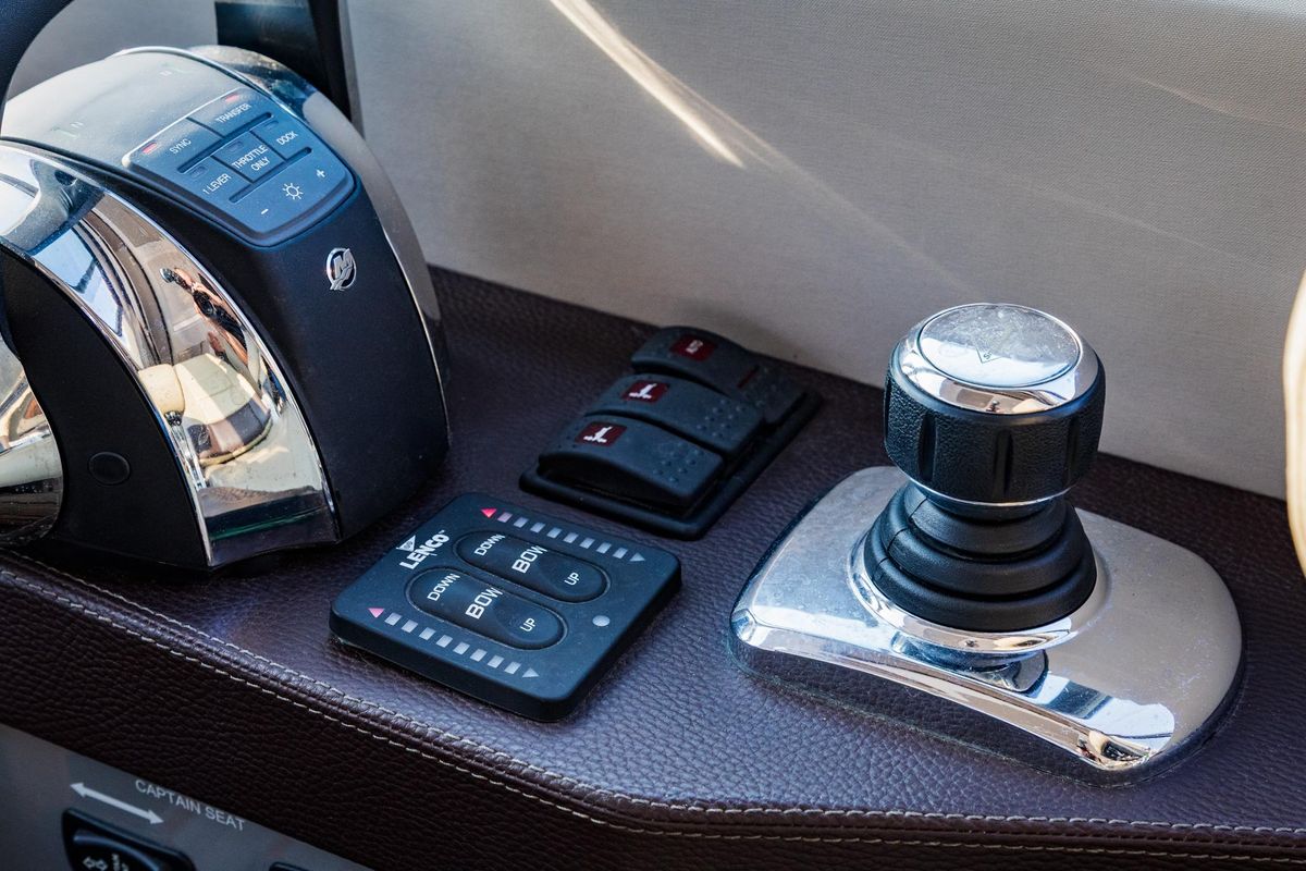 2015 Regal 53 