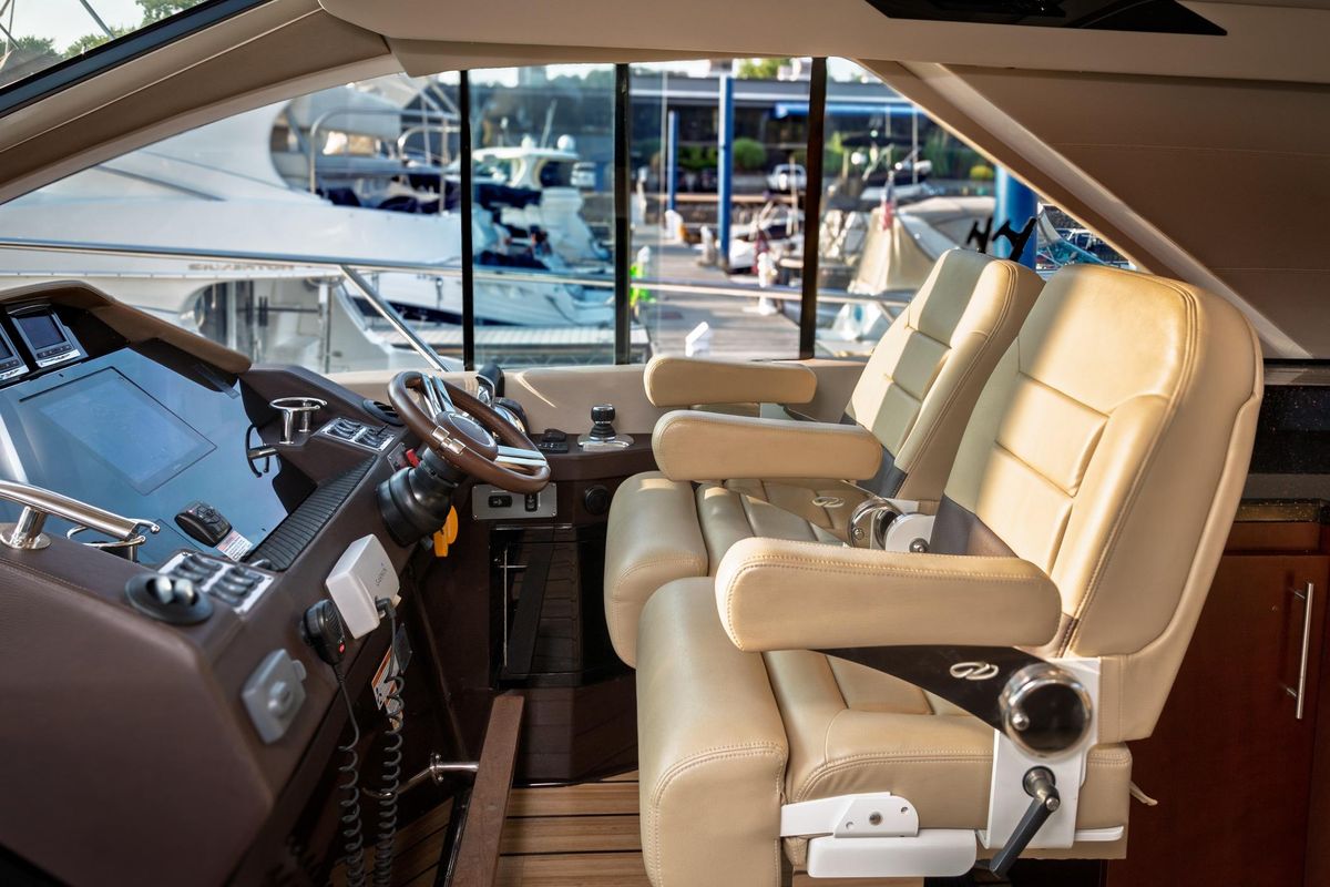 2015 Regal 53 