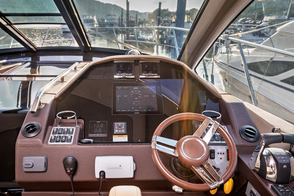 2015 Regal 53 