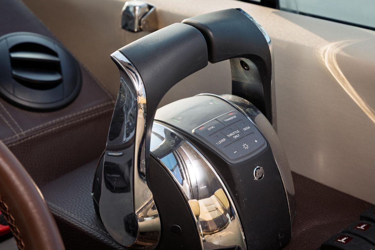2015 Regal 53 