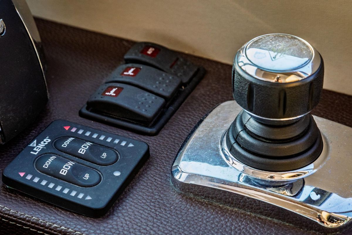 2015 Regal 53 