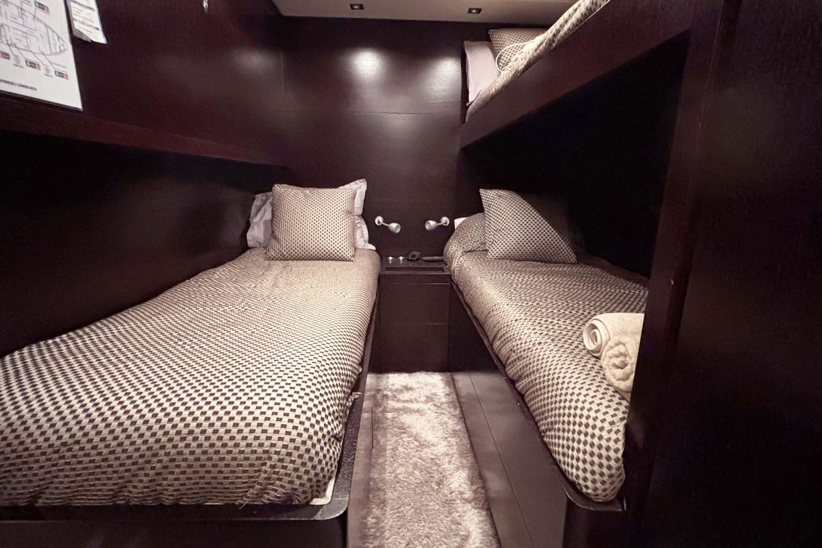 2000 Leopard 78 