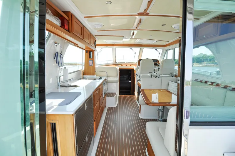 Foxy II Yacht Photos Pics Back Cove 41 - Foxy II