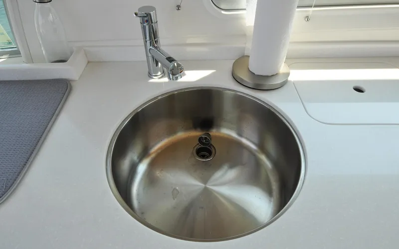 Foxy II Yacht Photos Pics Back Cove 41 - Foxy II