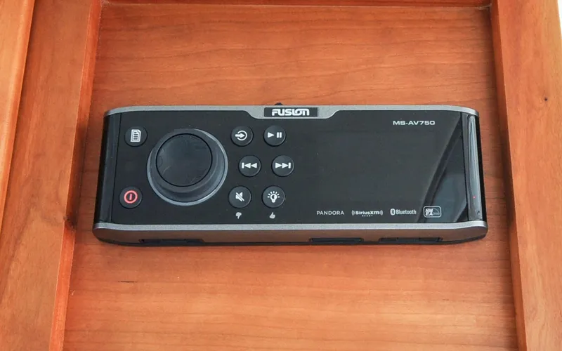 Foxy II Yacht Photos Pics Back Cove 41 - Foxy II