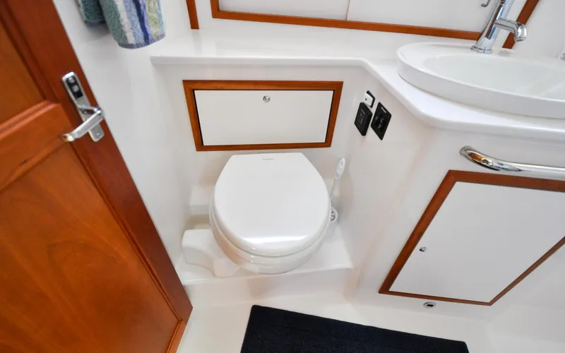 Foxy II Yacht Photos Pics Back Cove 41 - Foxy II