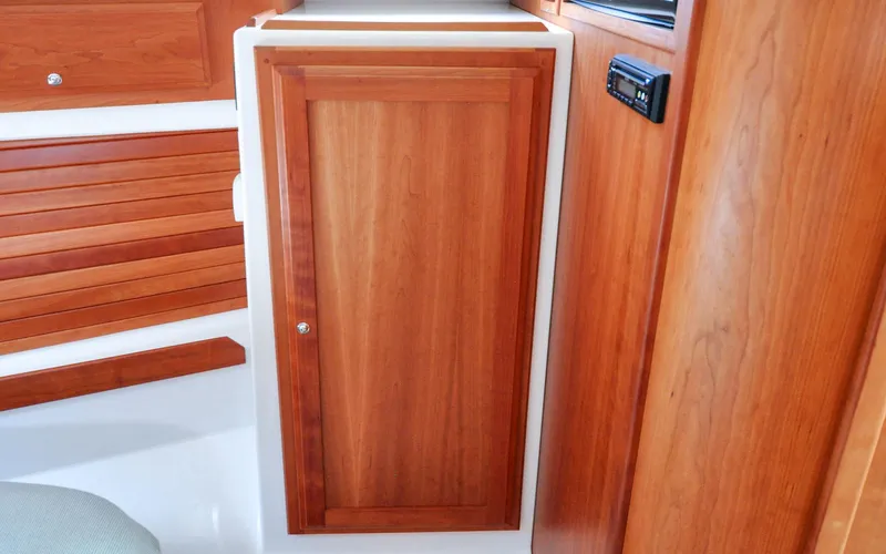 Foxy II Yacht Photos Pics Back Cove 41 - Foxy II