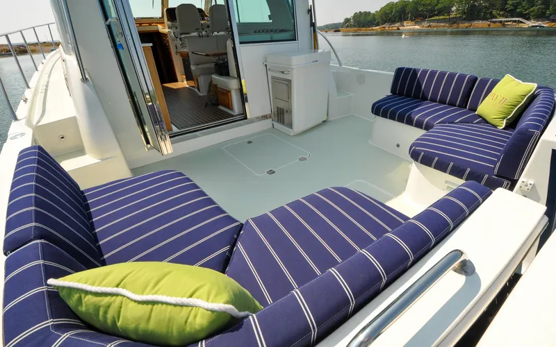 Foxy II Yacht Photos Pics Back Cove 41 - Foxy II