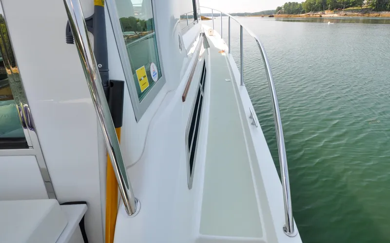 Foxy II Yacht Photos Pics Back Cove 41 - Foxy II