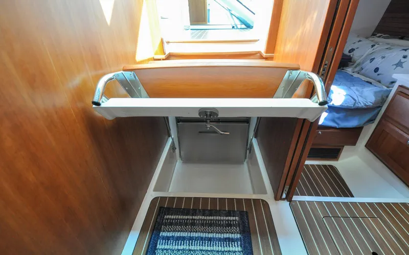 Foxy II Yacht Photos Pics Back Cove 41 - Foxy II