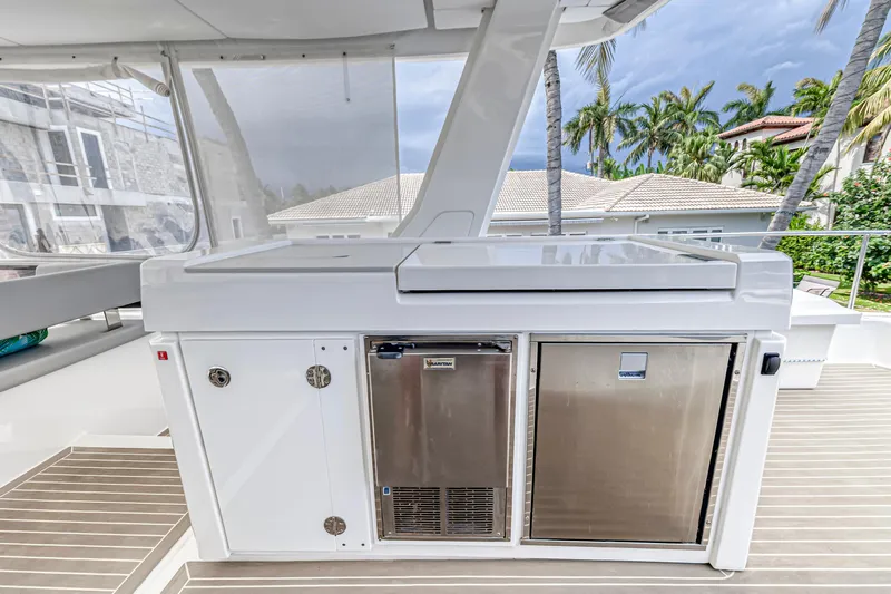 Double Feature Yacht Photos Pics 