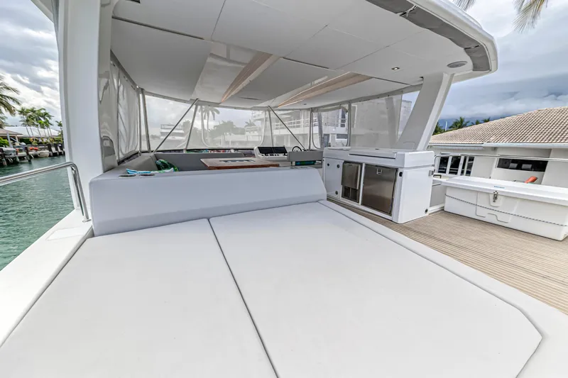 Double Feature Yacht Photos Pics 