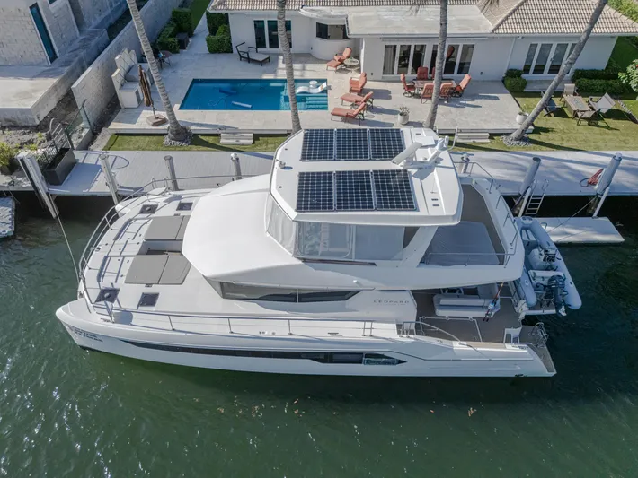 Double Feature Yacht Photos Pics 