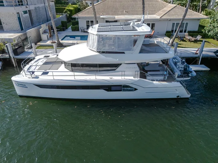 Double Feature Yacht Photos Pics 