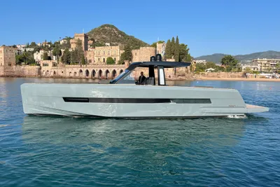 2017 Fjord 42 Open
