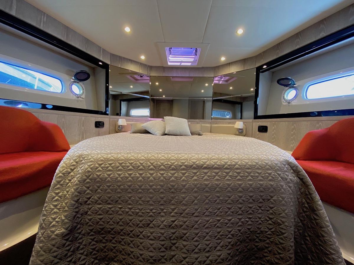 2017 Azimut 55 