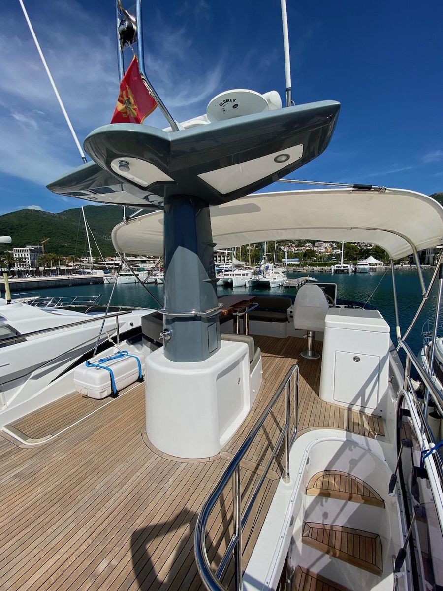 2017 Azimut 55 