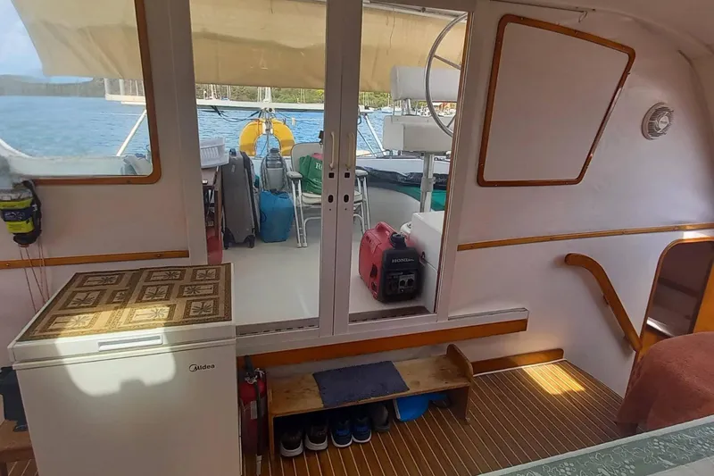 Yellowrock Yacht Photos Pics Interior view of 1996 Alliaura Privilege 37 catamaran with deck access and equipment.